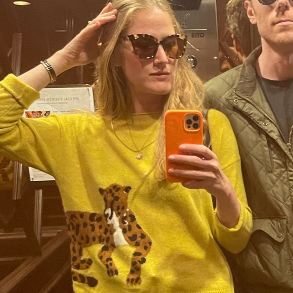 Meet your Posher, Arielle - Picture 1 of 1